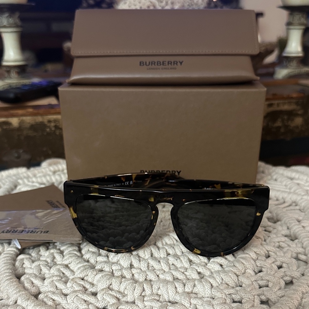 Burberry Black and Brown Sunglasses - Picture 11 of 12